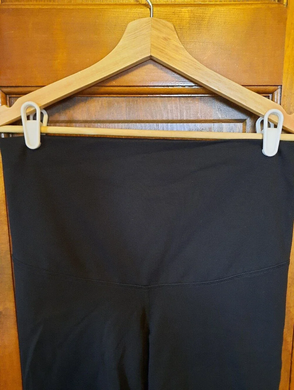 Old Navy Maternity Powerchill High-Rise Go-Chill Black Bike Shorts Size Medium